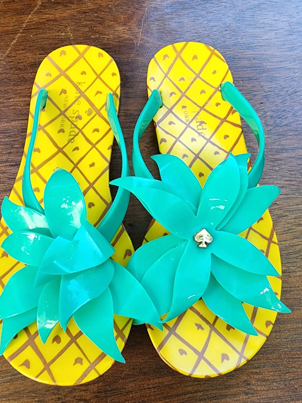 Kate Spade Flynn Yellow Pineapple Jelly Flip Flop Thong Sandals B5